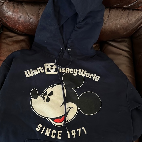 Disney hoodie ! Size SMALL - Picture 2 of 4